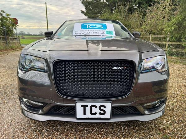 Chrysler 300C SRT 6.4L HEMI V8 485hp 8-Spd Auto RHD 4dr