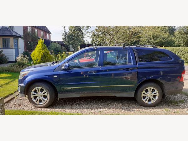 SsangYong Korando Sports 2.0D EX Pickup Double Cab 4dr Diesel Manual 4WD Euro 5 (155 ps)