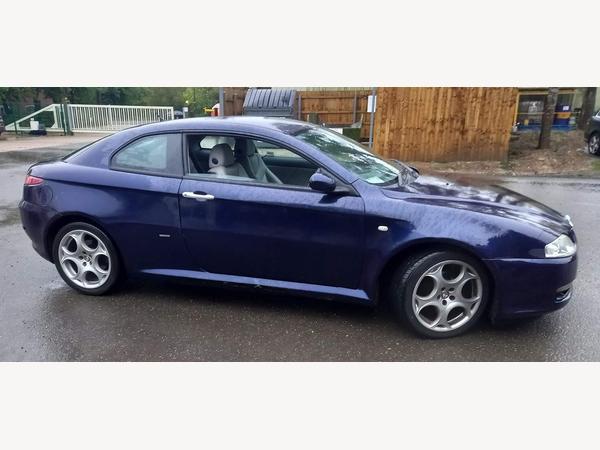 Alfa Romeo GT 1.9 JTDM 16V 2dr