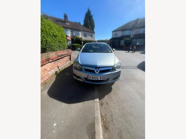 Vauxhall Tigra 1.8i Sport 2dr