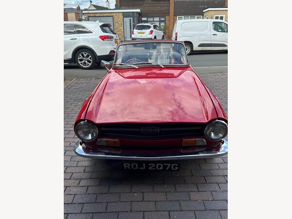 Triumph TR6