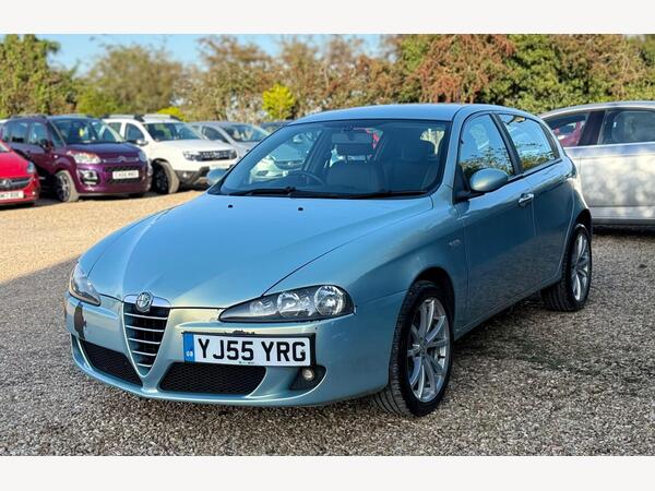 Alfa Romeo 147 1.6 T.Spark Lusso 5dr