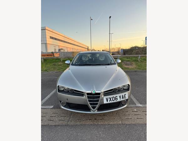 Alfa Romeo 159 2.2 JTS Lusso 4dr