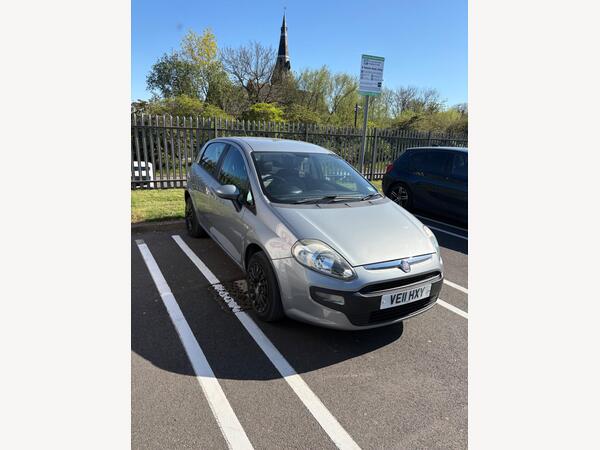 Fiat Punto Evo 1.4 Dynamic Dualogic Euro 5 (s/s) 5dr