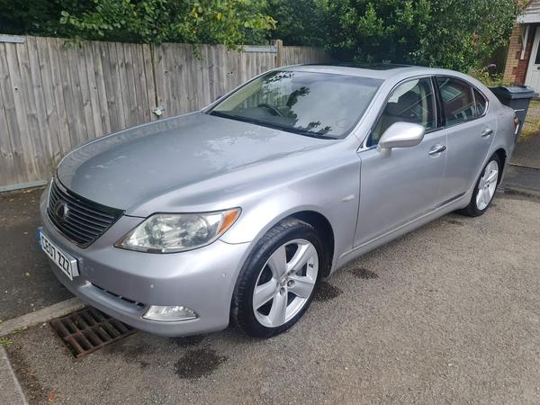 Lexus LS 4.6 460 V8 SE-L Auto Euro 4 4dr