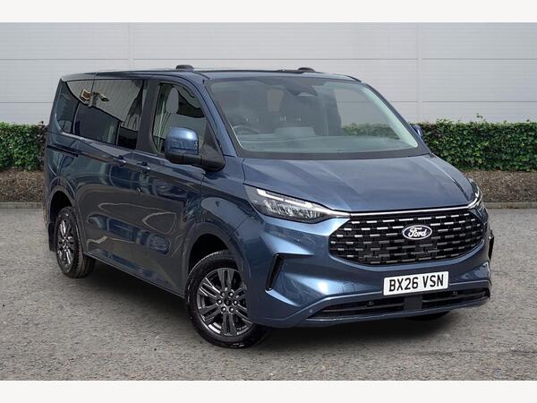 Ford Tourneo Custom 2.0 320 EcoBlue Titanium Minibus Double Cab 5dr Diesel Manual L1 Euro 6 (s/s) (136 ps)