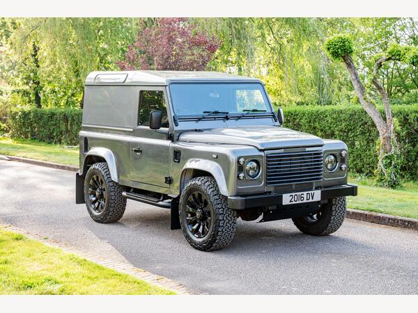 Land Rover Defender 90 2.2 TDCi Hard Top SUV 4WD SWB Euro 5 3dr