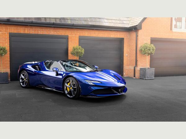 Ferrari SF90 Spider 4.0T V8 7.9kWh F1 DCT 4WD Euro 6 (s/s) 2dr