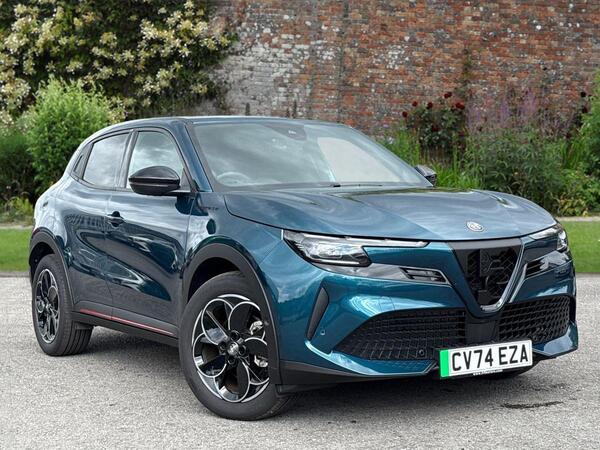 Alfa Romeo Junior 54kWh Elettrica Speciale Auto 5dr