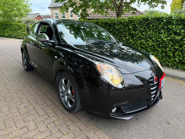 Alfa Romeo MiTo 1.3 JTDM-2 Distinctive Euro 5 (s/s) 3dr