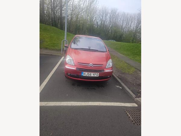 Citroen Xsara Picasso 2.0i 16V Exclusive 5dr