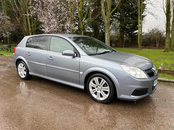 Vauxhall Signum 1.9 CDTi Elegance 5dr