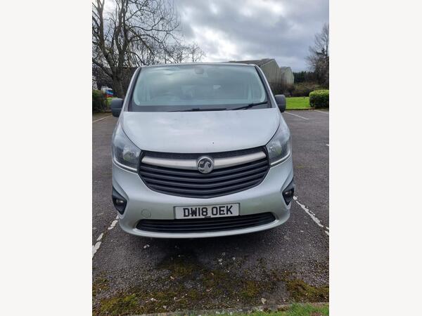 Vauxhall Vivaro 1.6 CDTi 2900 Combi Van Double Cab 5dr Diesel Manual L1 H1 Euro 6 (s/s) (9 Seat) (120 ps)