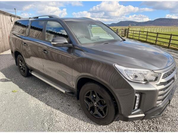 SsangYong Musso 2.2D Saracen Pickup Double Cab 4dr Diesel Auto 4WD Euro 6 (202 ps)