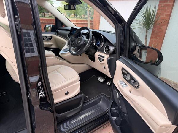 Mercedes-Benz V Class 2.0 V300d AMG Line G-Tronic+ Euro 6 (s/s) 5dr LWB