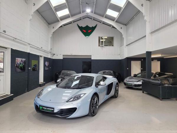 McLaren 12C 3.8T V8 SSG Euro 5 2dr