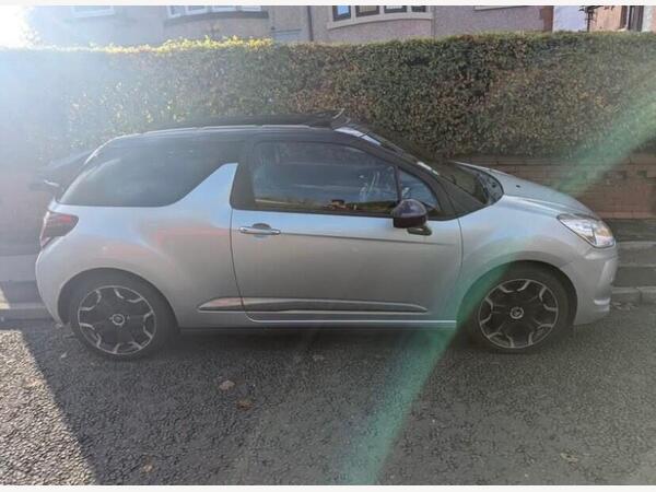 Citroen DS3 Cabrio 1.6 e-HDi Airdream DStyle Plus Euro 5 (s/s) 2dr
