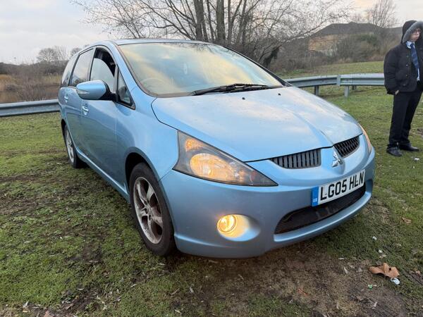 Mitsubishi Grandis 2.4 Equippe 5dr