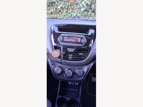Vauxhall Viva 1.0i SE Euro 6 5dr (a/c)