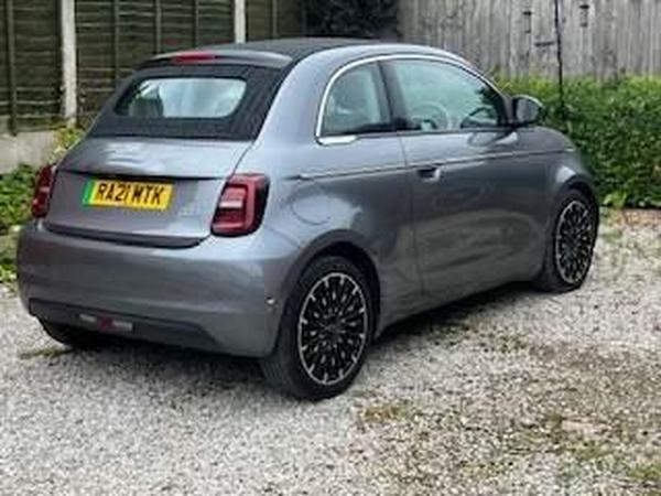 Fiat 500e C 42kWh La Prima Auto 2dr