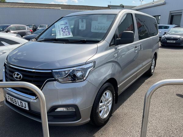 Hyundai i800 2.5 CRDi SE Nav Euro 6 5dr