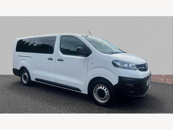 Vauxhall Vivaro-e Life 50kWh Combi Auto LWB 5dr (9 Seat, 11kW Charger)