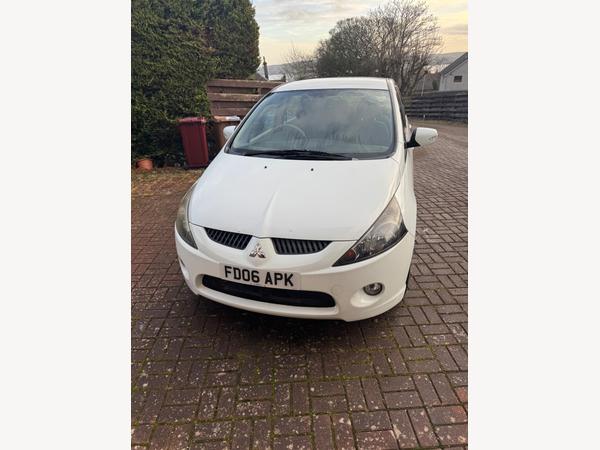 Mitsubishi Grandis 2.4 Classic 5dr