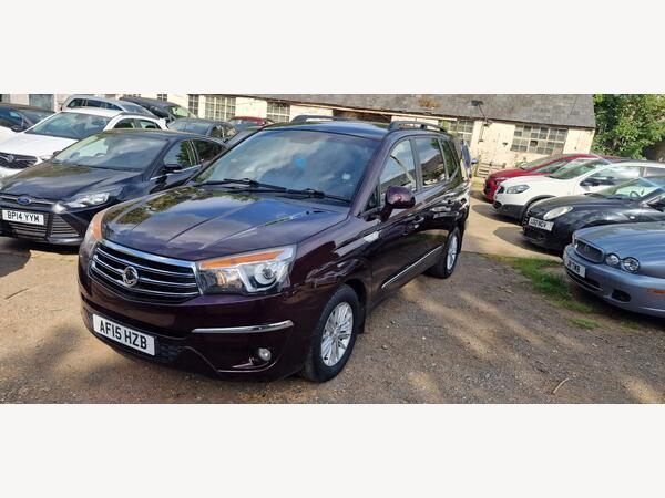 SsangYong Turismo 2.0 e-XDi ES T-Tronic Euro 5 5dr