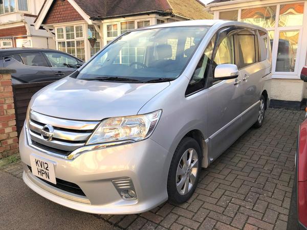 Nissan Serena Highway Star 2.0L