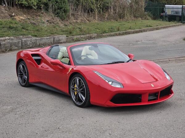 Ferrari 488 3.9T V8 Spider F1 DCT Euro 6 (s/s) 2dr