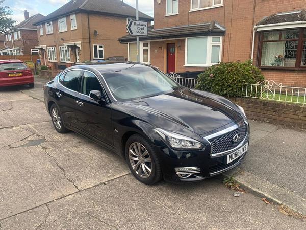 Infiniti Q70 2.2d Premium Auto Euro 6 (s/s) 4dr