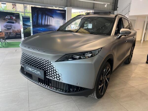 OMODA 7 1.5T SHS 18.4kWh Noble DHT1 Euro 6 (s/s) 5dr