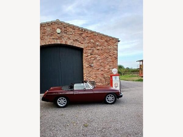 MG MGB GT 1.8 2dr