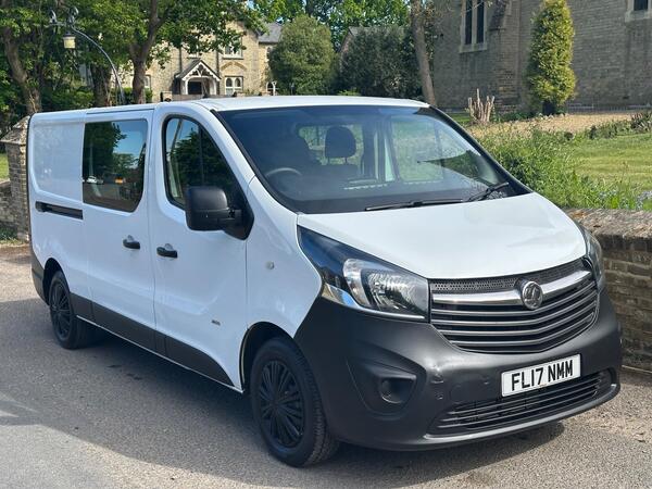 Vauxhall Vivaro 1.6 CDTi 2900 Crew Van Double Cab 5dr Diesel Manual L2 H1 Euro 6 (6 Seat) (120 ps)