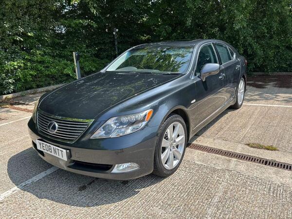Lexus LS 5.0 600h V8 CVT 4WD Euro 5 (s/s) 4dr