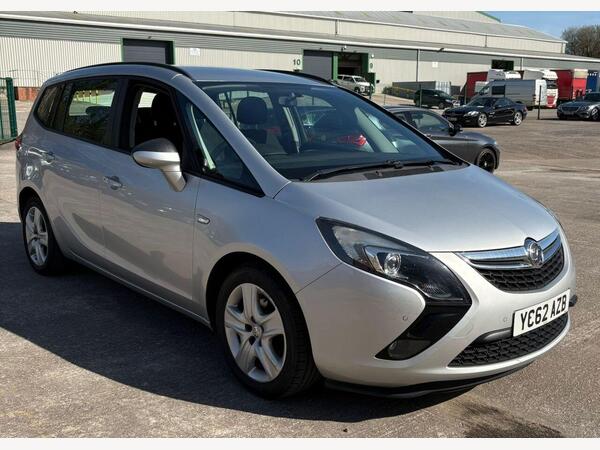 Vauxhall Zafira Tourer 1.8 16V Exclusiv Euro 5 5dr