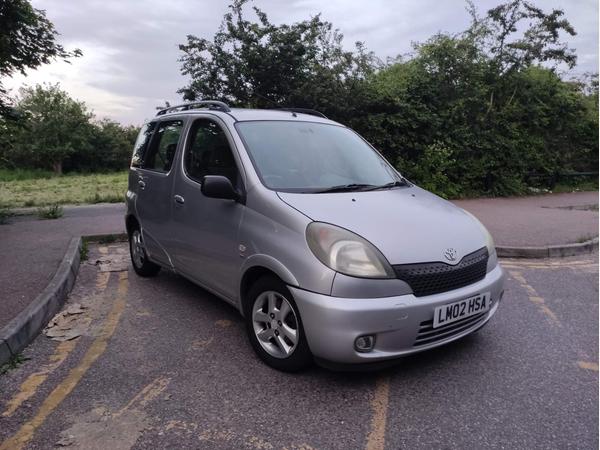 Toyota Yaris Verso 1.3 VVT-i Verso GLS 5dr