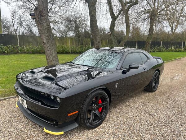 Dodge Challenger HELLCAT