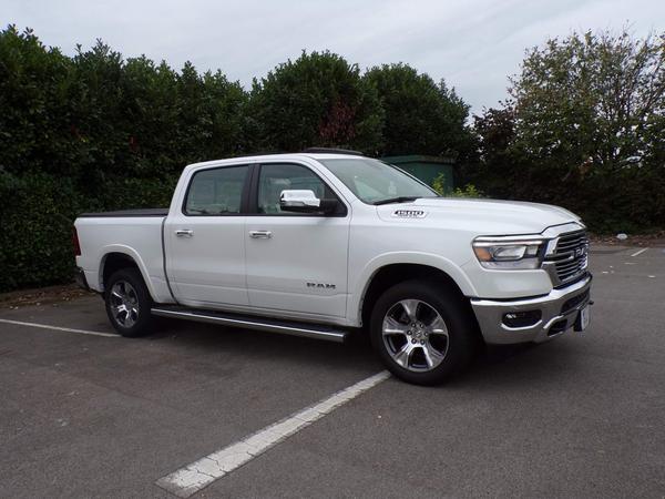 Dodge RAM 5.7 V8 Hemi Laramie Pickup 4dr Petrol Auto 4WD (395bhp)