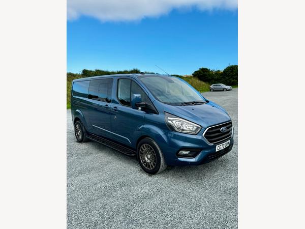 Ford Transit Custom 2.0 320 EcoBlue Limited Crew Van Double Cab 5dr Diesel Manual L2 H1 Euro 6 (s/s) (6 Seat) (130 ps)