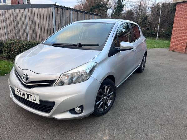 Toyota Yaris 1.33 Dual VVT-i Icon Plus Euro 5 5dr