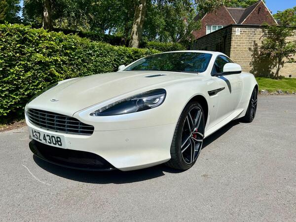 Aston Martin DB9 6.0 V12 GT T-TronicII Euro 6 2dr