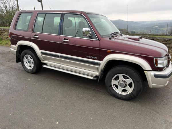 Isuzu Trooper 3.0 TD Citation 4x4 5dr (7 seat)