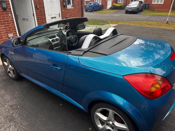 Vauxhall Tigra 1.4i 16v Exclusiv 2dr (a/c)