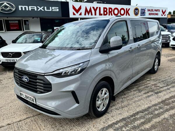 Ford Transit Custom 2.0 320 EcoBlue Limited Kombi Auto L2 Euro 6 (s/s) 5dr