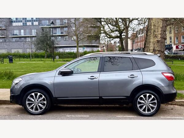 Nissan Qashqai+2 2.0 Tekna CVT 4WD Euro 5 5dr (AVM)