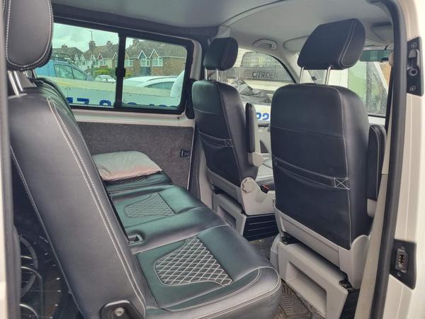 Volkswagen Transporter Sportline 2.0 BiTDI Sportline 60 T32 Kombi 4dr Diesel DSG L3 H1 (211 g/km, 178 bhp)