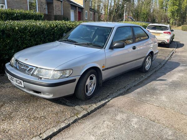 Saab 9-3 2.0i SE 3dr