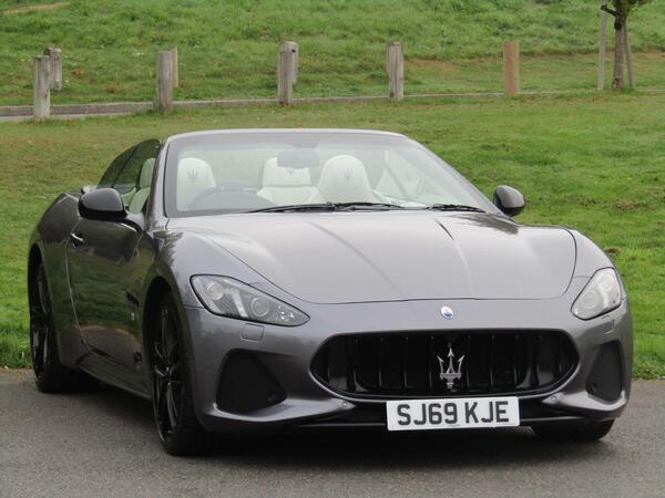 Maserati GranCabrio 4.7 V8 Sport Nerissimo MC Shift Euro 6 2dr