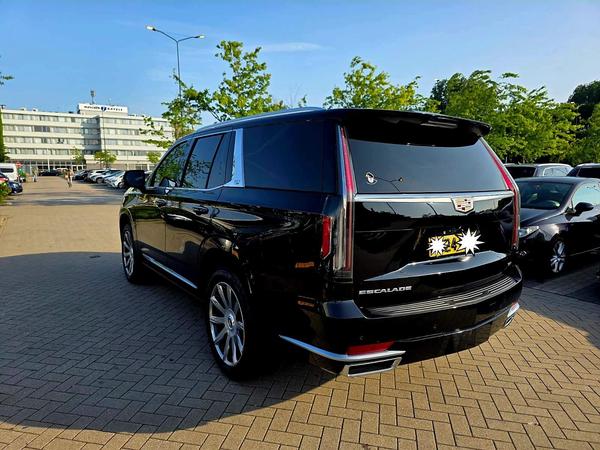 Cadillac Escalade 6.2 V8 Platinum AWD 5dr